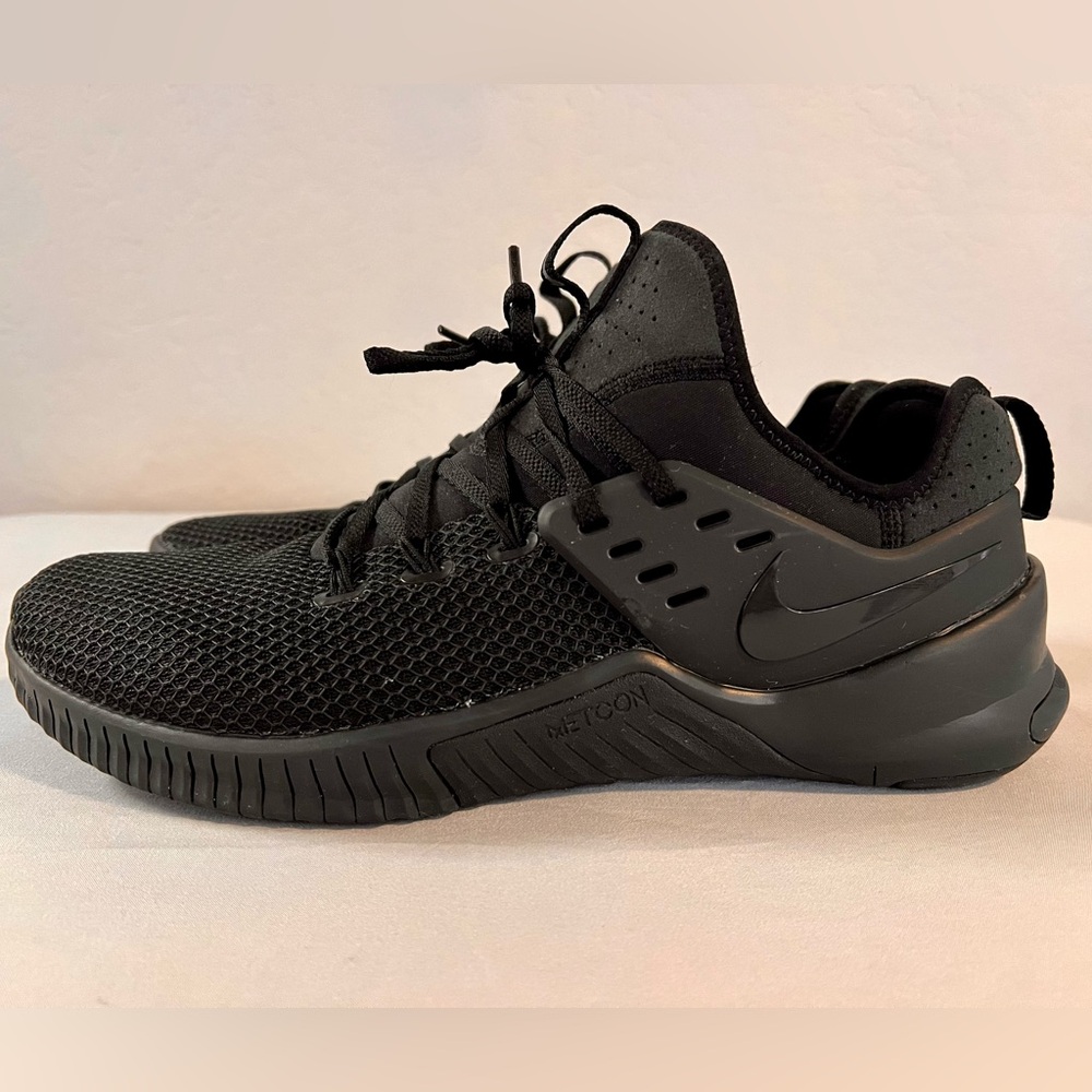 Nike Black Athletic Shoes